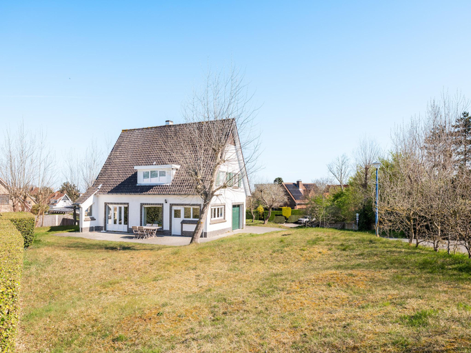 Others 4, House near De Hoge Blekker Dunes, West-Vlaanderen