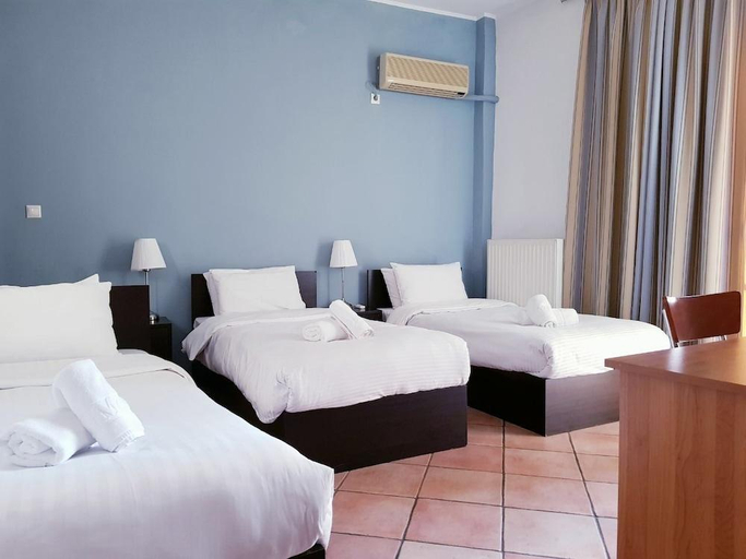 Bedroom 3, Aparthotel Mc Queen, Attica