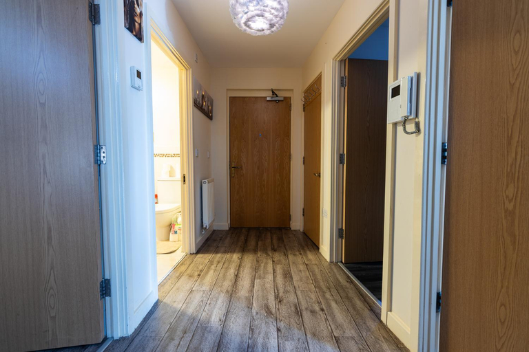 Others 5, FIve Star Rated Condo, Manchester