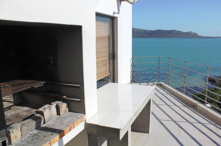 Others 4, Sunset Villa, West Coast