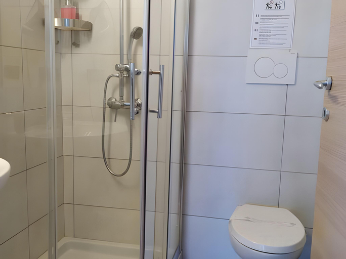 Bathroom 2, Cconforthotels Host Bari Centrale, Bari