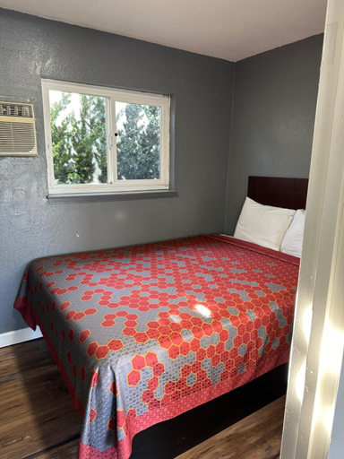 Bedroom 2, FIRESIDE INN, Santa Cruz