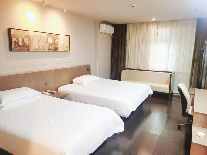 Bedroom 2, Jinjiang Inn Select Jining Jizhou Shangcheng South Huoju Road, Jining