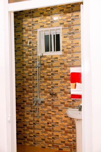 Bathroom, Moonlight Village, Ilala
