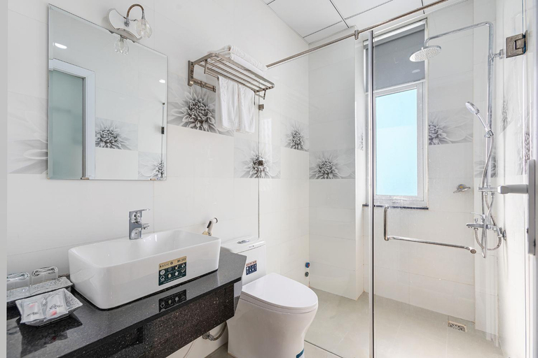 Bathroom, Dalat Wind Hotel, Đà Lạt