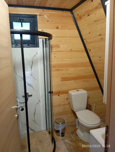 Bathroom 3, La Vica Bungalow, Çamlıhemşin