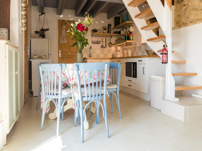 Others 5, Magnificent holiday home with pool in Thenon, Dordogne