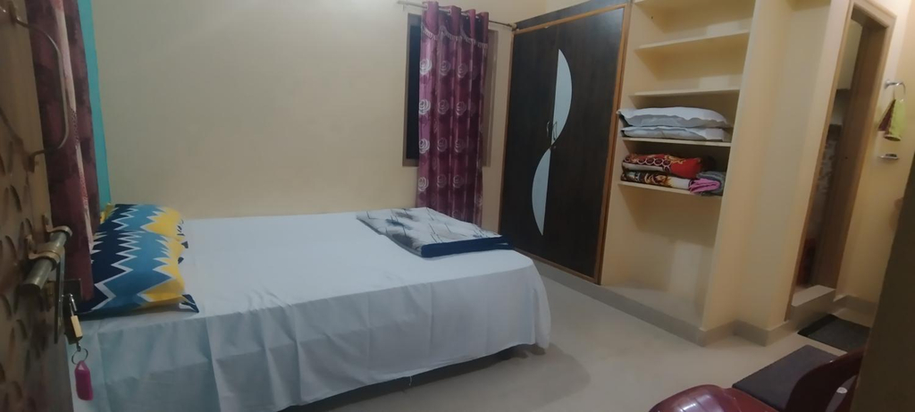 Others 5, Namitha guest house, Bellary
