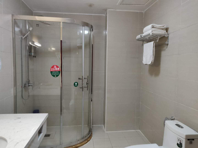 Bathroom 3, GreenTree Alliance Wuwei Commercial Pedestrian Street Hotel, Wuwei