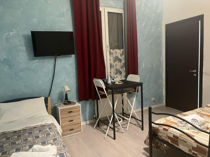 Others 4, B&B Ravenna, Ravenna
