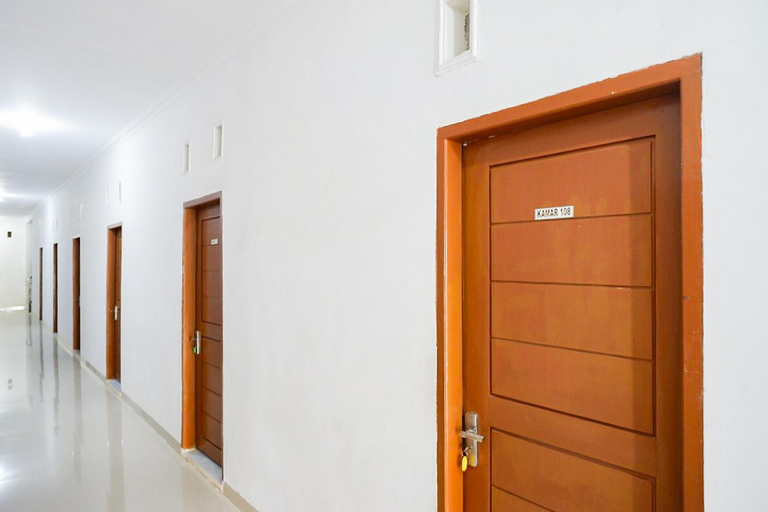 Others 5, RedDoorz Plus @ Hotel Lestari Karema Mamuju, Mamuju