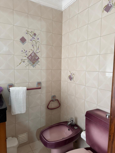Bathroom 3, House Mariona, Caminha