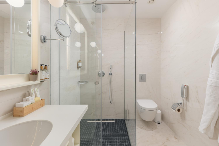 Bathroom 5, Heritage Grand Perast