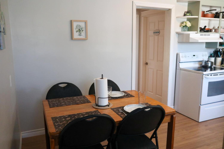 Others 5, Lynn's Place, Westmorland