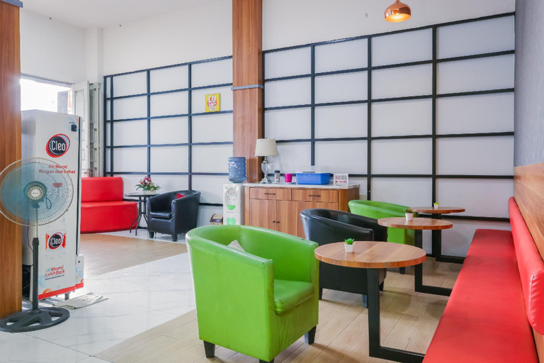 Public Area, RedDoorz Plus @ Cemara Asri Medan, Medan