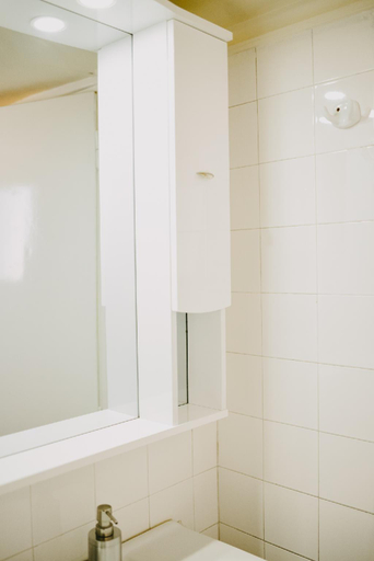 Bathroom 2, Best House, Kapodistriou, Psila Alonia, Patra, West Greece