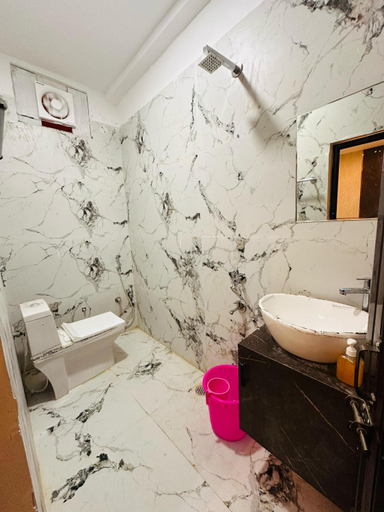 Bathroom 4, Hotel Airport Inn, Lucknow