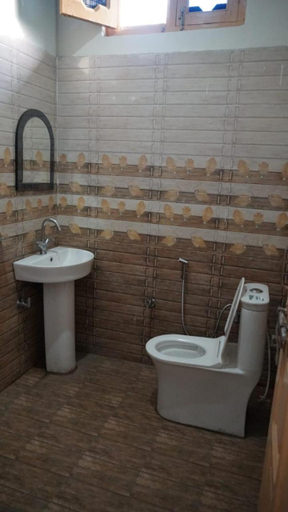 Bathroom 3, Vijay residency, Uttarkashi