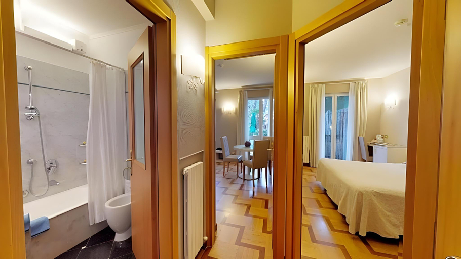 Bedroom 3, Hotel Metropole, Lisbon