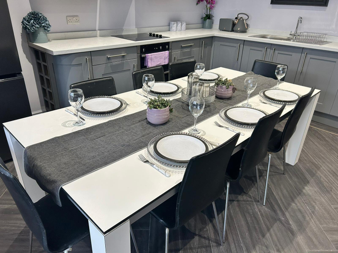 Others 4, Sugar Hill Suite by Sasco Apartments, Blackpool