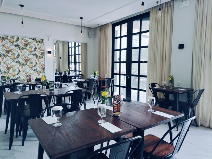 Food & Drinks 4, The Lanang Suites, Davao City