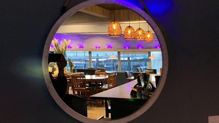 Food & Drinks 5, Lagoon City Pier One Resort, Simcoe