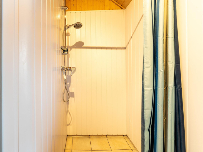 Bathroom 4, Ferienhaus im Ferienpark Mueritz, Mecklenburgische Seenplatte