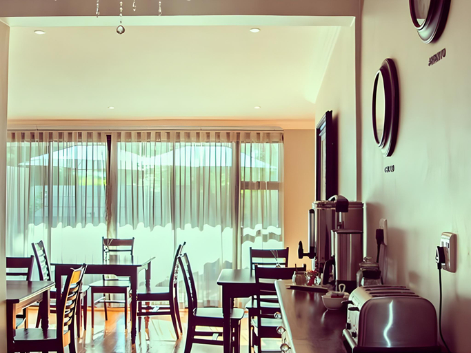 Food & Drinks 4, Abiénto Guesthouse, Mangaung