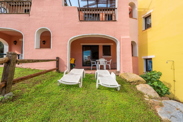 Others 5, Charming Small Villa V4 Sleeps 4 - No Pool, Sassari