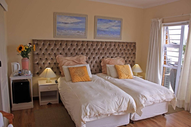 Bedroom 2, Blougans B&B, Overberg