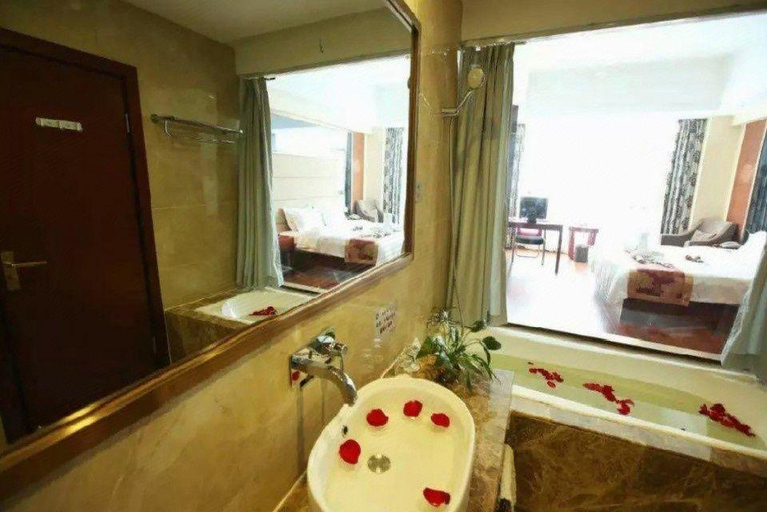Bathroom 3, Langqiao International Hotel, Ningde