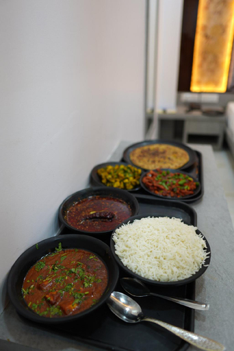 Food & Drinks 5, Hotel Pearl View - Near US Embassy BKC, Mumbai Suburban