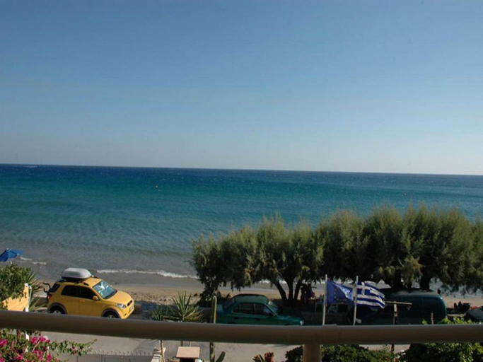 Others 3, Villa in Kamilari near Beach Pool, Faistos
