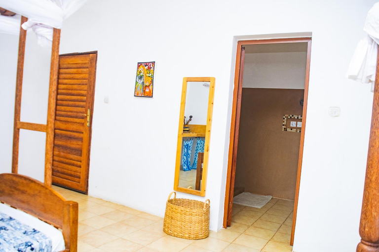 Bedroom 3, SHAMBA VILLAGE HOTEL, Kusini