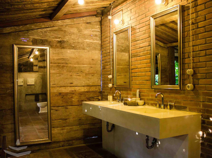 Bathroom 3, Wahyu Villa, Denpasar