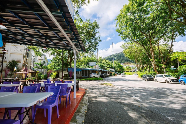 Food & Drinks, EE’s Ocean House | Homestay 3 min walk to beach, Pulau Penang