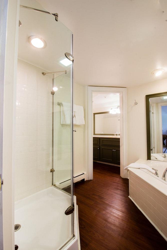 Bathroom 3, Kedron Valley Inn, Windsor