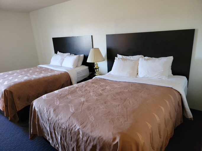 Bedroom 3, Fairbridge Inn Sunnyside, Yakima