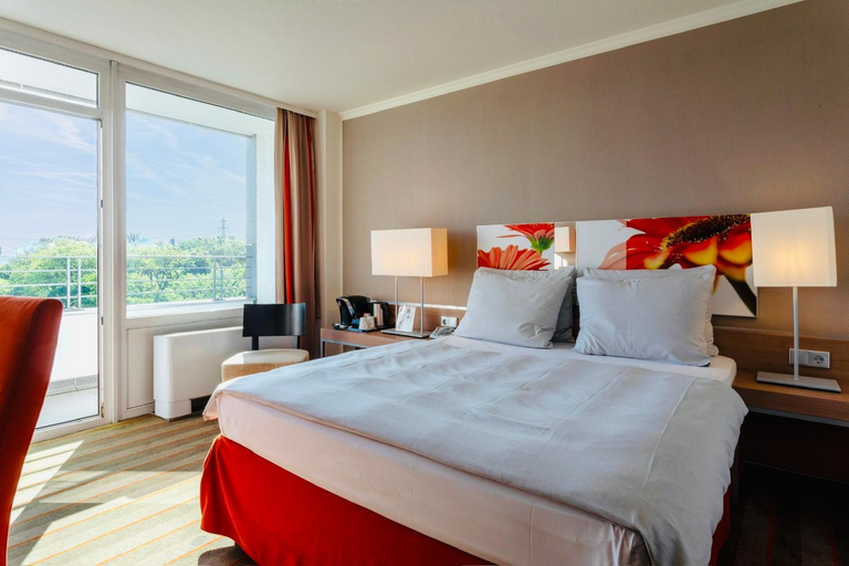 Bedroom 2, H4 Hotel Frankfurt Messe, Frankfurt am Main