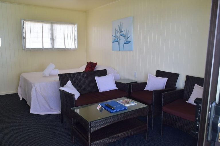 Bedroom 3, Kiikii Inn & Suites, Rorotonga