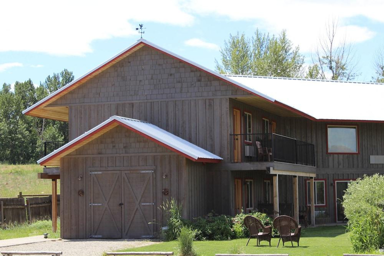Exterior & Views, Mt Gardner Inn, Okanogan