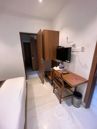 Bedroom 3, T.M. INN HOTEL, Kancheepuram