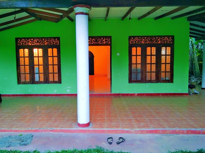 Others 3, The Green Light House, Akmeemana