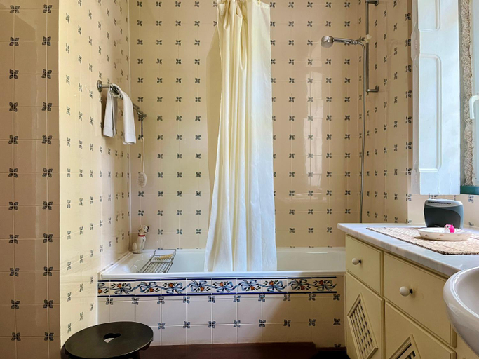 Bathroom 2, Quinta da Mochada, Carregal do Sal