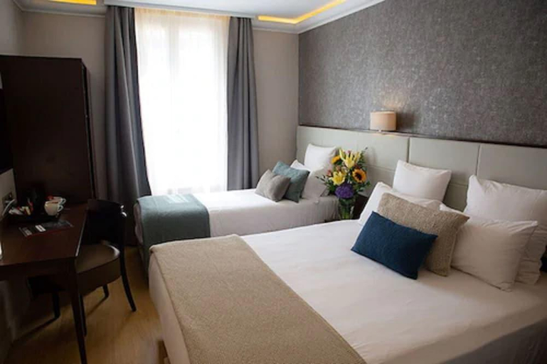 Bedroom 3, Nord Est, Paris