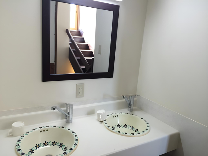 Bathroom 2, Community House Tyrolien, Hakuba