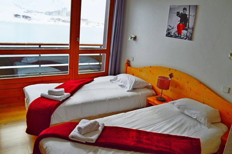 Bedroom 2, Hotel Le Terril Blanc, Savoie