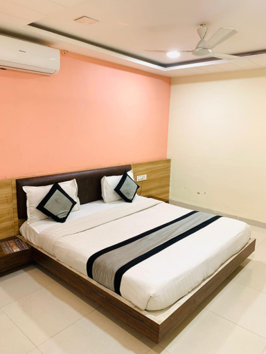 Bedroom 5, Hotel D9,Indore, Indore