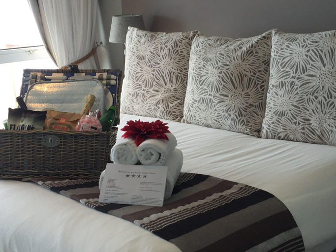 Bedroom 3, Brenton on the Rocks Guest House, Eden