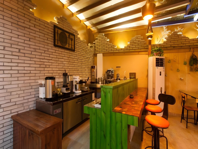 Food & Drinks, Time Inn, Haikou